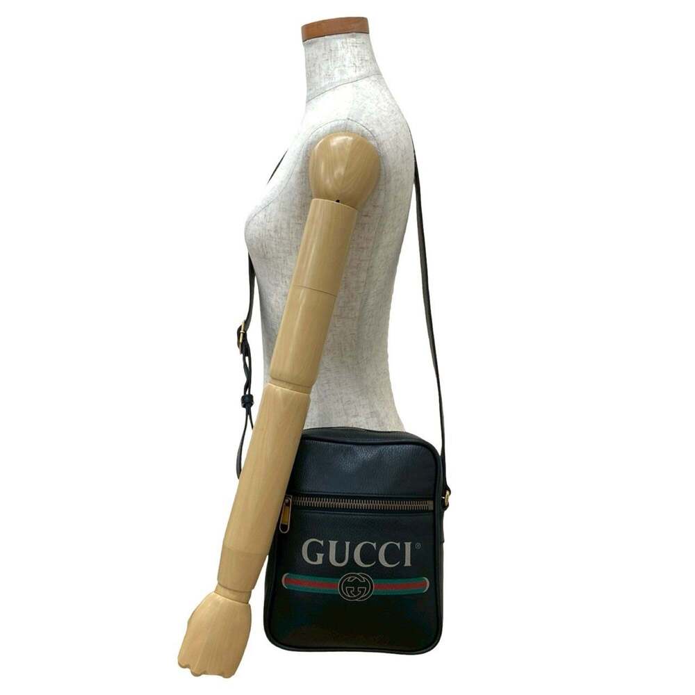 GUCCI Black Leather Pochette Shoulder Bag - Picture 2 of 10